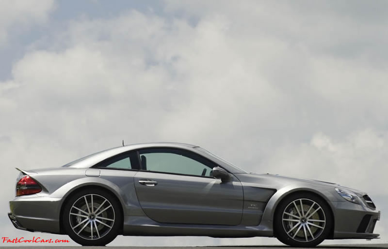 The new Mercedes SL65 AMG supercar comes with a twin-turbocharged 6.0-liter V12 developing 661hp (493kW) at 5,400 rpm and a heady 738 lb-ft (1,000Nm) of torque. This is 20hp (15kW) up on Mercedes own SLR McLaren 722 edition supercar.