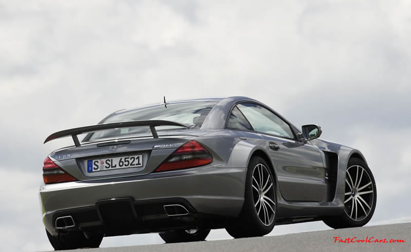 The new Mercedes SL65 AMG supercar comes with a twin-turbocharged 6.0-liter V12 developing 661hp (493kW) at 5,400 rpm and a heady 738 lb-ft (1,000Nm) of torque. This is 20hp (15kW) up on Mercedes own SLR McLaren 722 edition supercar.