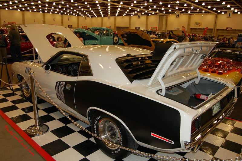 The 2009 World of Wheels Show in Chattanooga, Tennessee. On Jan. 9th,10, & 11th, Pictures by Ron Landry. Classic Muscle Car, great looking Mopar.