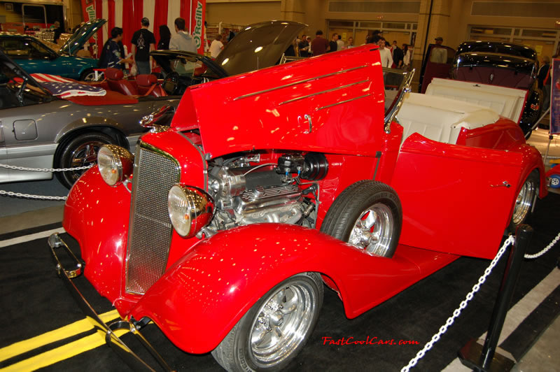 The 2009 World of Wheels Show in Chattanooga, Tennessee. On Jan. 9th,10, & 11th, Pictures by Ron Landry. Cool ride, with a rumble seat too.