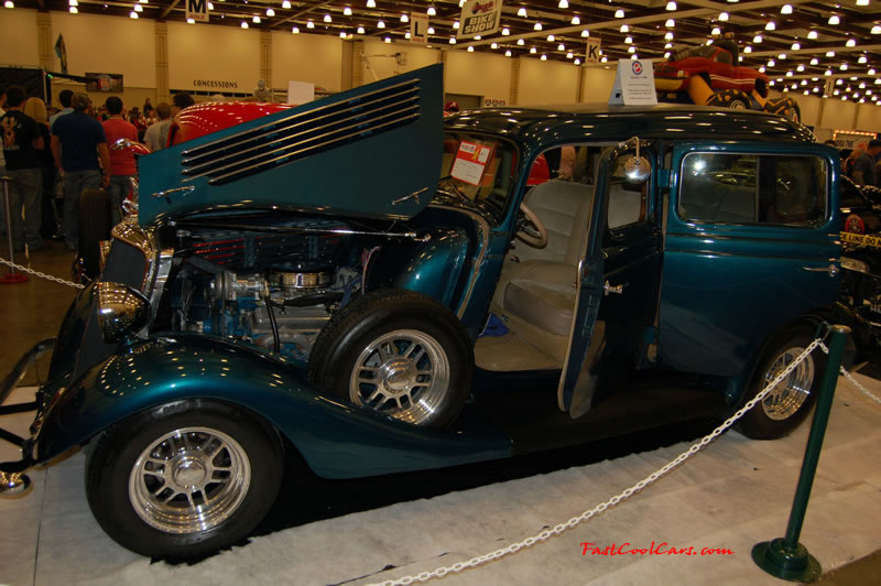 The 2009 World of Wheels Show in Chattanooga, Tennessee. On Jan. 9th,10, & 11th, Pictures by Ron Landry. Cool antique vehicle, looks like bonnie and clyde days.