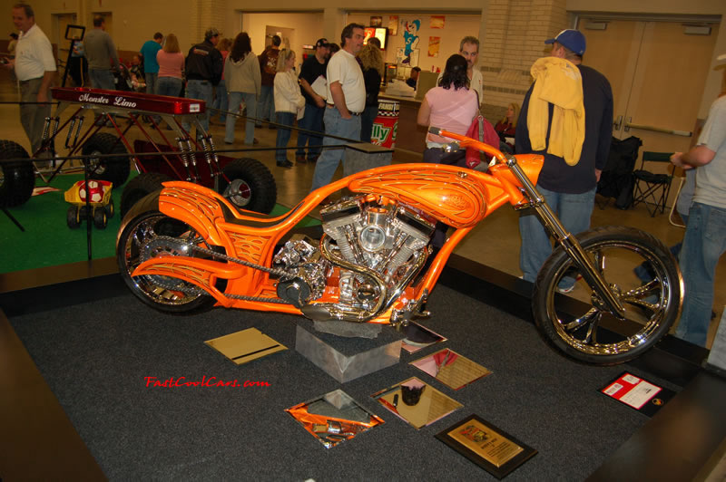 The 2009 World of Wheels Show in Chattanooga, Tennessee. On Jan. 9th,10, & 11th, Pictures by Ron Landry. What an awesome custom chopper, one fast cool chopper for sure.