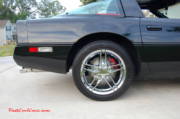 1990 Chevrolet Corvette - 6 Speed, Borla exhaust, C6 Z06 Chrome Wheels, slotted and drilled rotors.