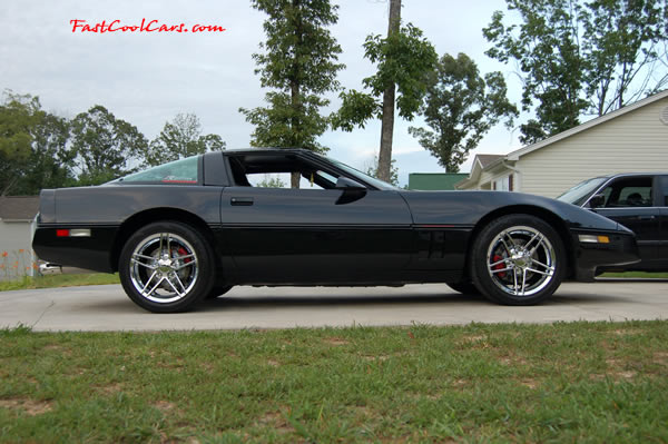 1990 Chevrolet Corvette - 6 Speed, Borla exhaust, C6 Z06 Chrome Wheels, slotted and drilled rotors.