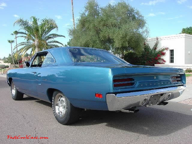 This is 1 of 75 RoadRunner Hemi hardtops made in 1970, and 1 of 59 4 speeds.