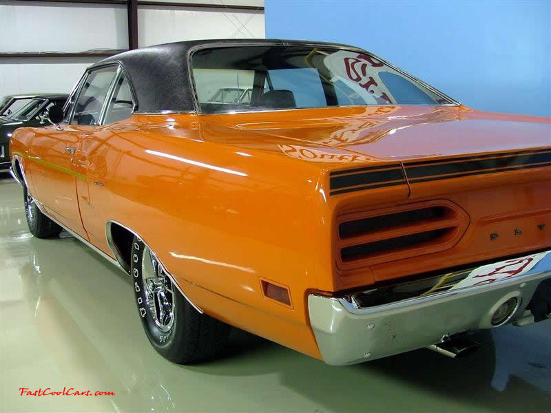 1970 Plymouth Roadrunner 440 6-Pack -Vitamin C Orange - Positive Traction Rear End - High Quality Restoration