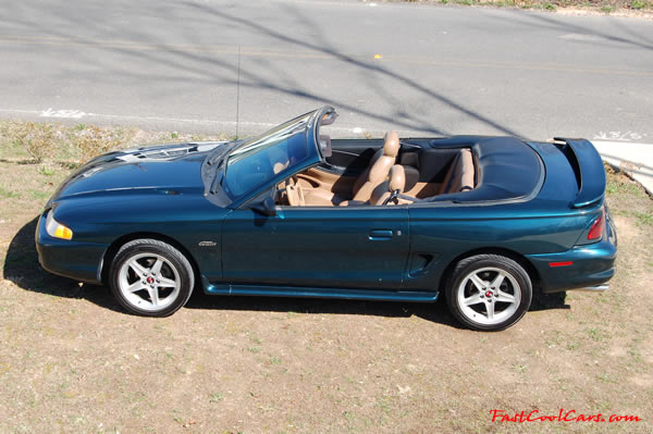 1996 Ford Mustang GT Convertible, first year for the 4.6 V8 SOHC, this one is equipped with the automatic transmission with overdrive. 