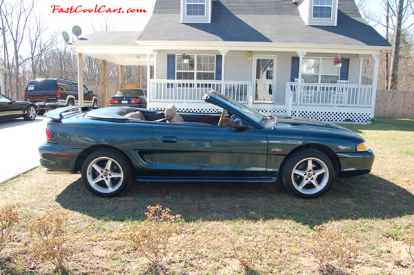 1996 Ford Mustang GT Convertible, first year for the 4.6 V8 SOHC, this one is equipped with the automatic transmission with overdrive. 