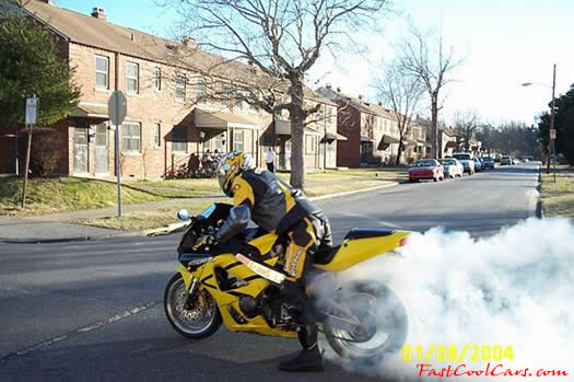 Superbike burnout hello officer yellow paint, I like it