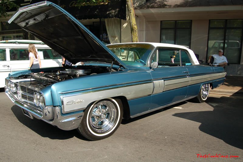 Cleveland TN monthly car shows and events with hot rods, antique cars, muscle cars, famous cars, rare cars, wild cars, fast cars, cool cars, rat rods, supercharged cars, turbo cars, motorcycles, trucks, low riders, chopped rides, new whips, old whips, and much more.