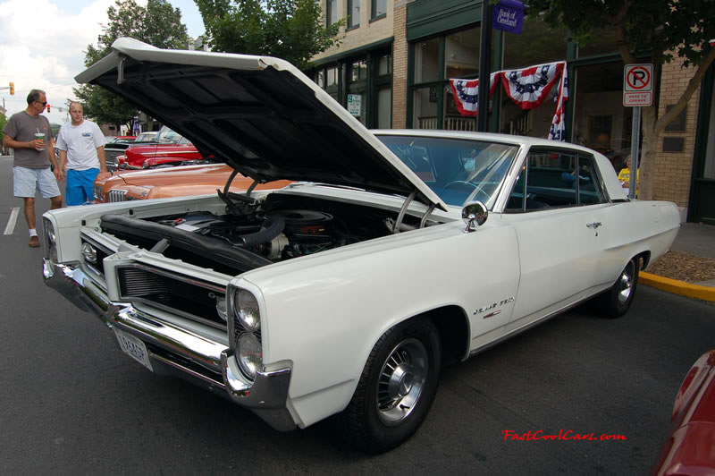 Cleveland, Tennessee car shows and events with hot rods, muscle cars, famous cars, rare cars, wild cars, fast cars, cool cars, rat rods, supercharged cars, new whips, and much more.