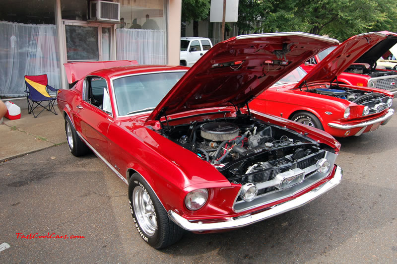 Cleveland, Tennessee Cruise In car shows and events with hot rods, muscle cars, famous cars, rare cars, wild cars, fast cars, cool cars, rat rods, supercharged cars, new whips, and much more.