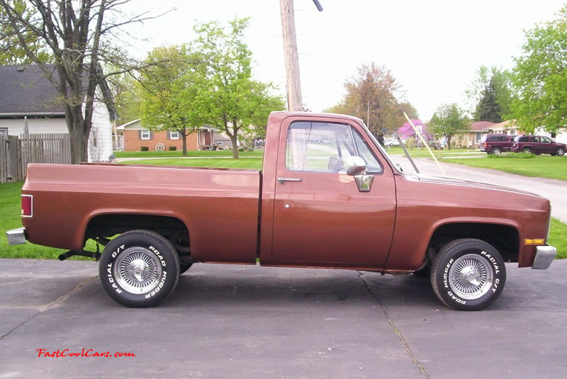 1982 Chevy C 10 Short Box Pick Up Truck. 350 Motor