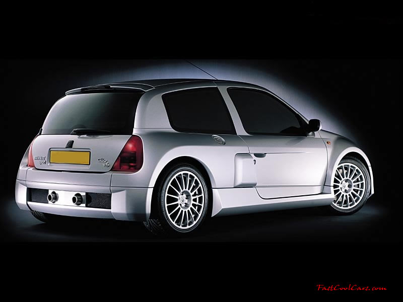 Renault Clio V-6 dual exhaust