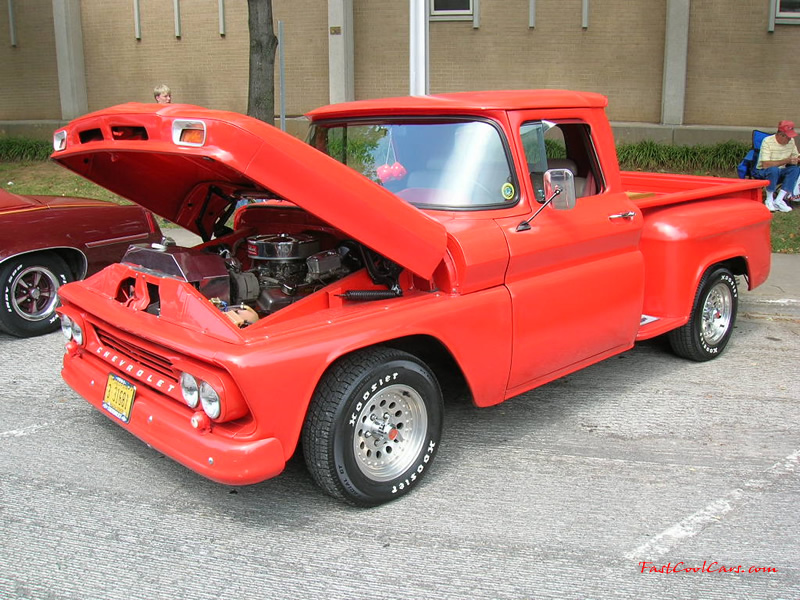 Cleveland, Tennessee Cruise-in August 28, 2005 - Sweet truck
