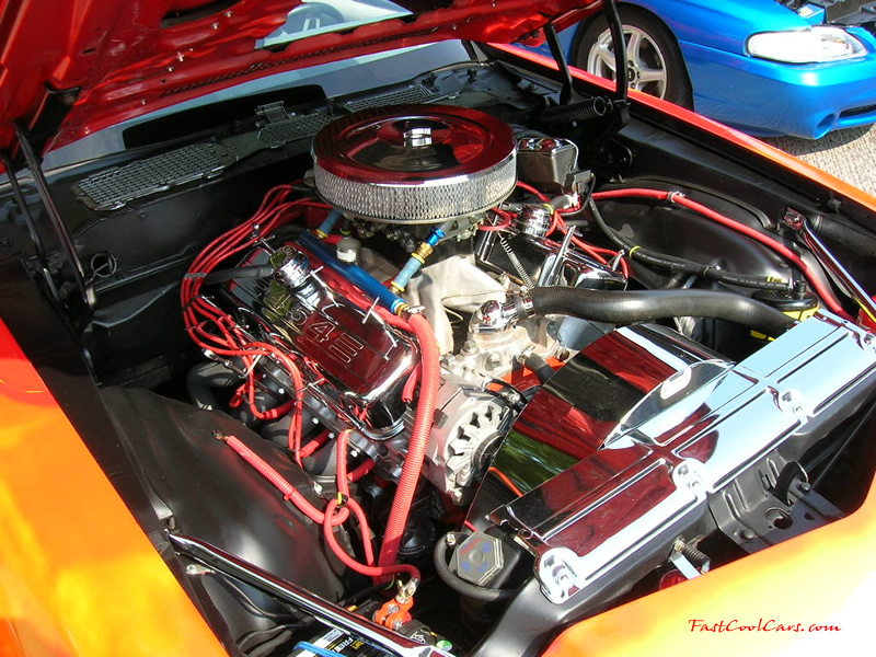 Cleveland, Tennessee Cruise-in August 28, 2005 - Big block Chevrolet