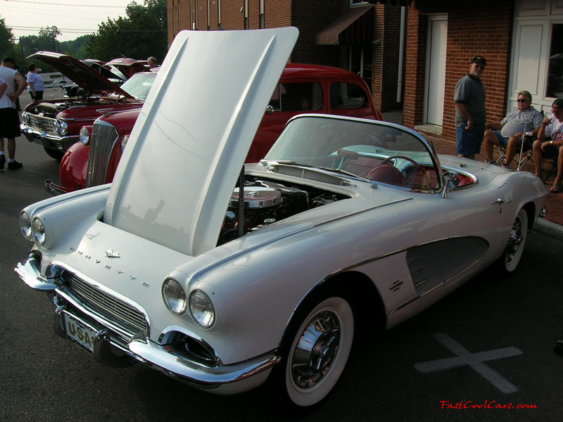Cleveland, Tennessee Cruise-in August 28, 2005 - Classic Chevrolet Corvette