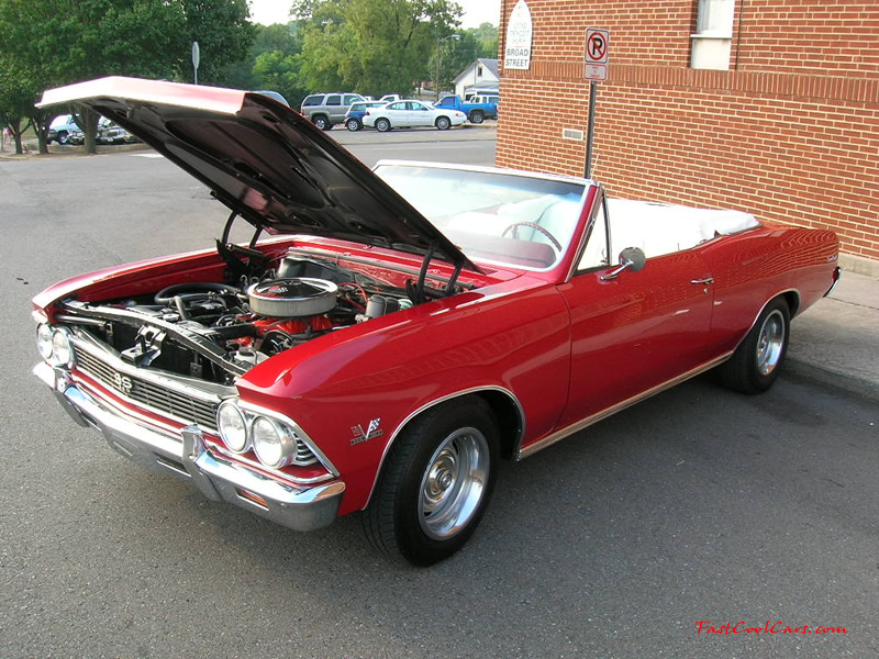Cleveland, Tennessee Cruise-in August 28, 2005 - Sweet Convertible