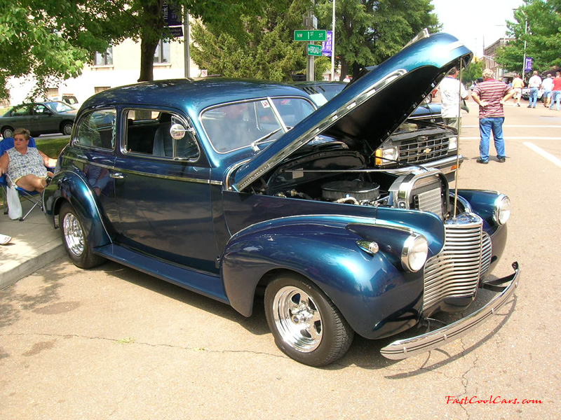Cleveland, Tennessee Cruise-in August 28, 2005 - Sweet Street Rod