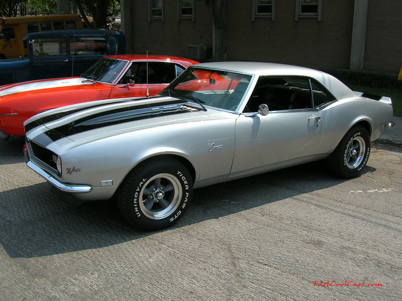 Cleveland, Tennessee Cruise-in August 28, 2005 - Nice Camaro Z28