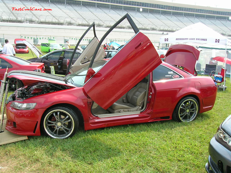Nopi Nationals - Motorsports Supershow 2005, gull winged doors.