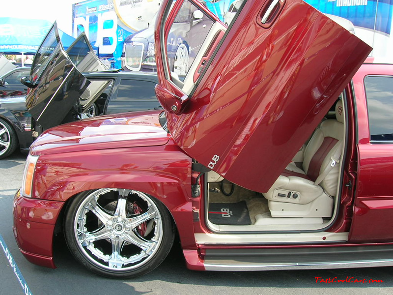 Nopi Nationals - Motorsports Supershow 2005, DUB custom built for Shaquille O'Neal, his "Superman" ride, with large chrome wheels, lowrider.