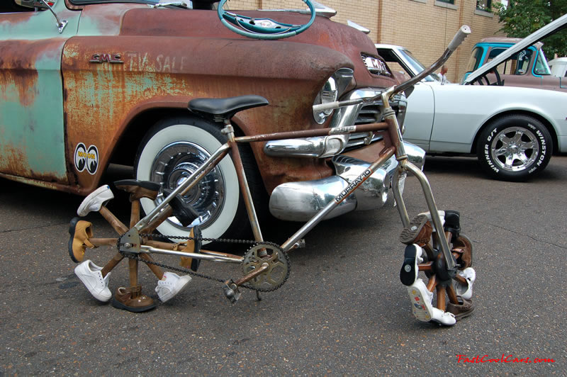 Cleveland, Tennessee - Cruise in, car show, 05-27-06  Fast Cool Cars - Custom built Bike