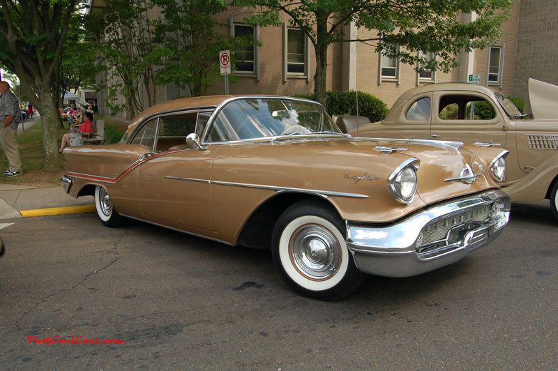 Cleveland, Tennessee - Cruise in, car show, 05-27-06  Fast Cool Cars - Wide white wall era tires