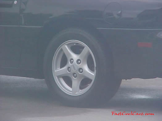 1993 Chevrolet Camaro Z28 - LT1 - 6 speed, 16" aluminum wheels with 245/50/16 Z-rated tires