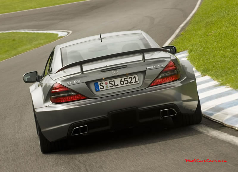 The new Mercedes SL65 AMG supercar comes with a twin-turbocharged 6.0-liter V12 developing 661hp (493kW) at 5,400 rpm and a heady 738 lb-ft (1,000Nm) of torque. This is 20hp (15kW) up on Mercedes� own SLR McLaren 722 edition supercar.