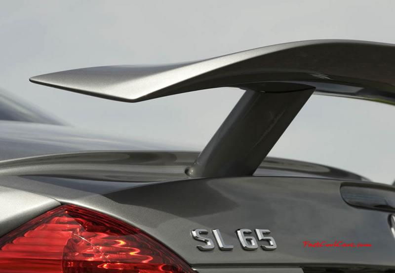 The new Mercedes SL65 AMG supercar comes with a twin-turbocharged 6.0-liter V12 developing 661hp (493kW) at 5,400 rpm and a heady 738 lb-ft (1,000Nm) of torque. This is 20hp (15kW) up on Mercedes� own SLR McLaren 722 edition supercar.