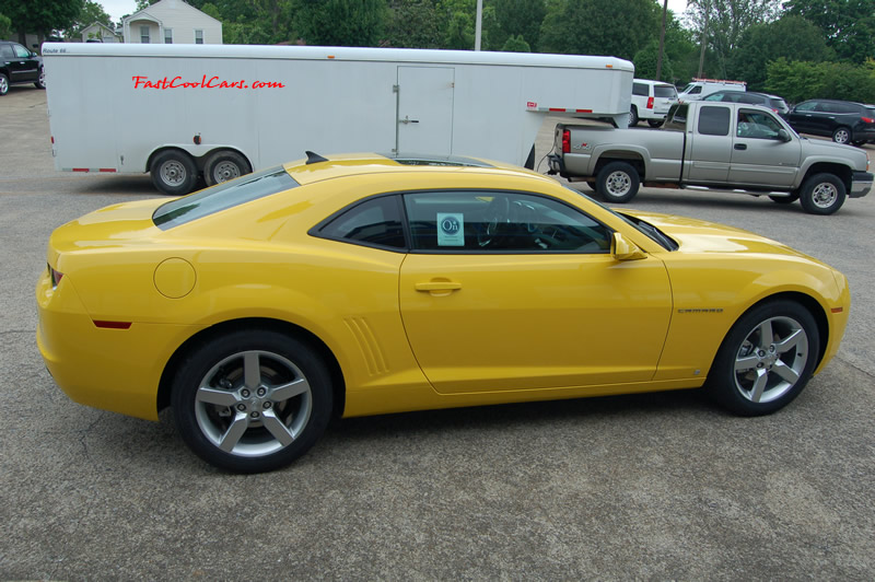 2010 Chevrolet Camaro 2LT in Yellow.