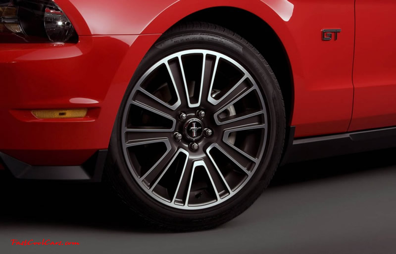 2010 Mustang officially priced to start under $21,000