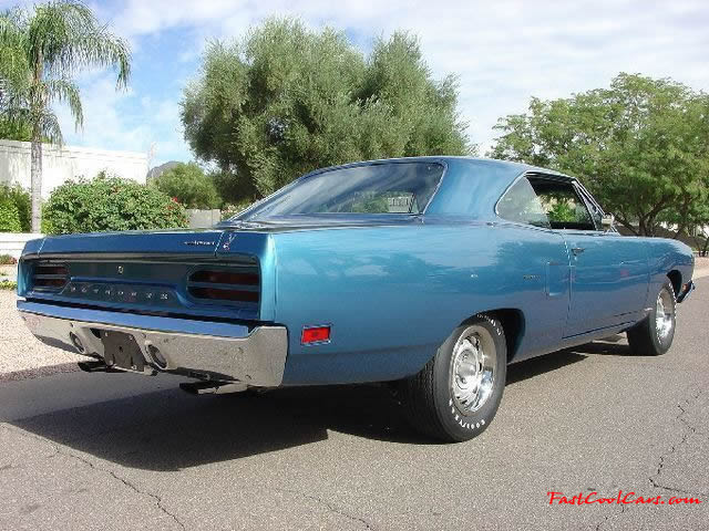 This is 1 of 75 RoadRunner Hemi hardtops made in 1970, and 1 of 59 4 speeds.