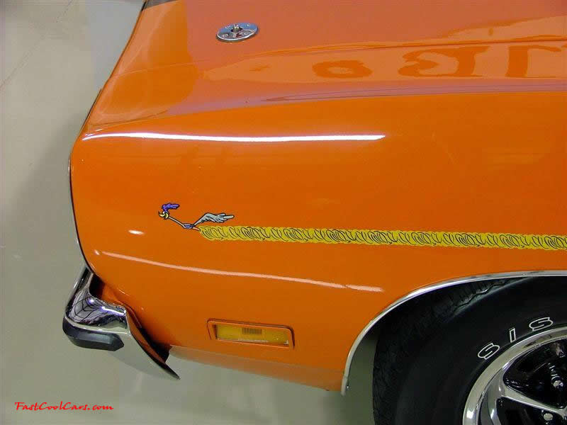 1970 Plymouth Roadrunner 440 6-Pack -Vitamin C Orange - Positive Traction Rear End - High Quality Restoration - Air Grabber Hood - Tic Tock Tach - Beep Beep Horn