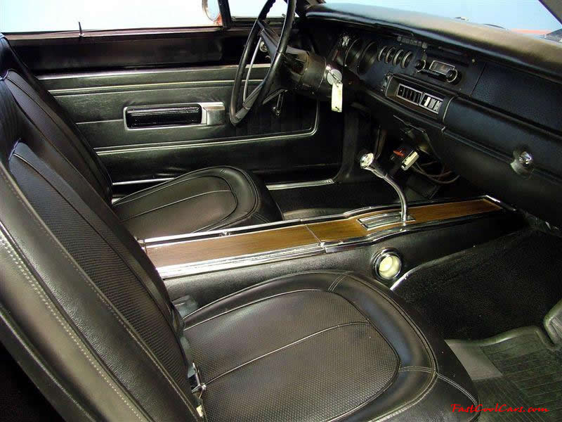 1970 Plymouth Roadrunner 440 6-Pack -Vitamin C Orange - Positive Traction Rear End - High Quality Restoration - Air Grabber Hood - Tic Tock Tach - Beep Beep Horn