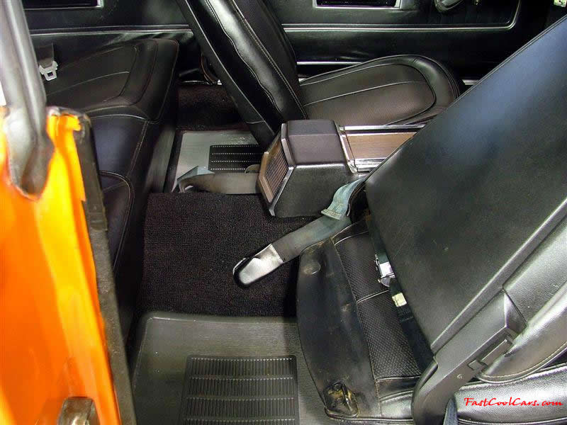 1970 Plymouth Roadrunner 440 6-Pack -Vitamin C Orange - Positive Traction Rear End - High Quality Restoration - Air Grabber Hood - Tic Tock Tach - Beep Beep Horn