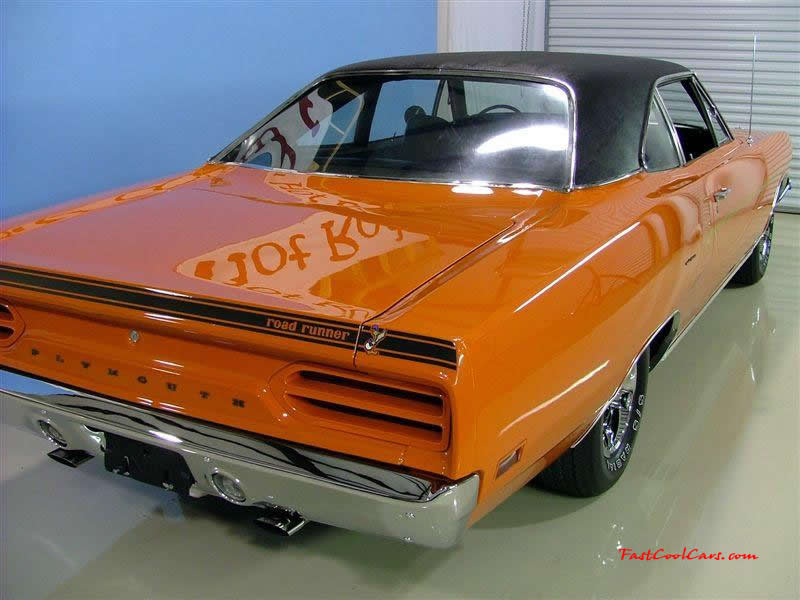 1970 Plymouth Roadrunner 440 6-Pack -Vitamin C Orange - Positive Traction Rear End - High Quality Restoration - Air Grabber Hood - Tic Tock Tach - Beep Beep Horn