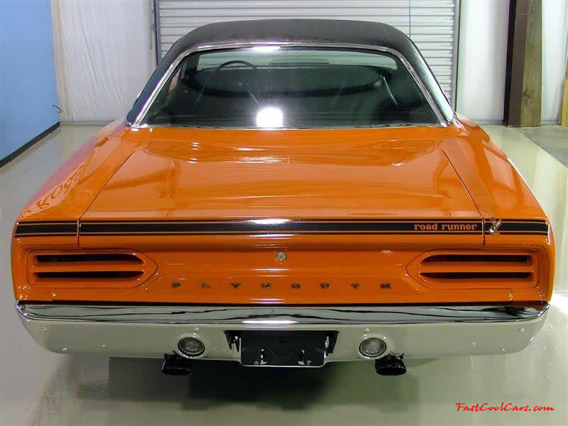 1970 Plymouth Roadrunner 440 6-Pack -Vitamin C Orange - Positive Traction Rear End - High Quality Restoration - Air Grabber Hood - Tic Tock Tach - Beep Beep Horn