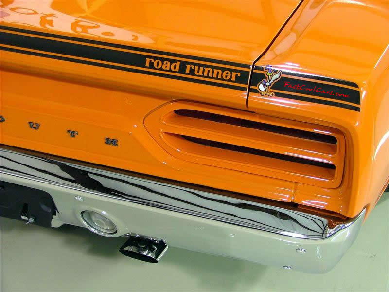 1970 Plymouth Roadrunner 440 6-Pack -Vitamin C Orange - Positive Traction Rear End - High Quality Restoration - Air Grabber Hood - Tic Tock Tach - Beep Beep Horn