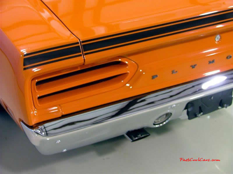 1970 Plymouth Roadrunner 440 6-Pack -Vitamin C Orange - Positive Traction Rear End - High Quality Restoration - Air Grabber Hood - Tic Tock Tach - Beep Beep Horn