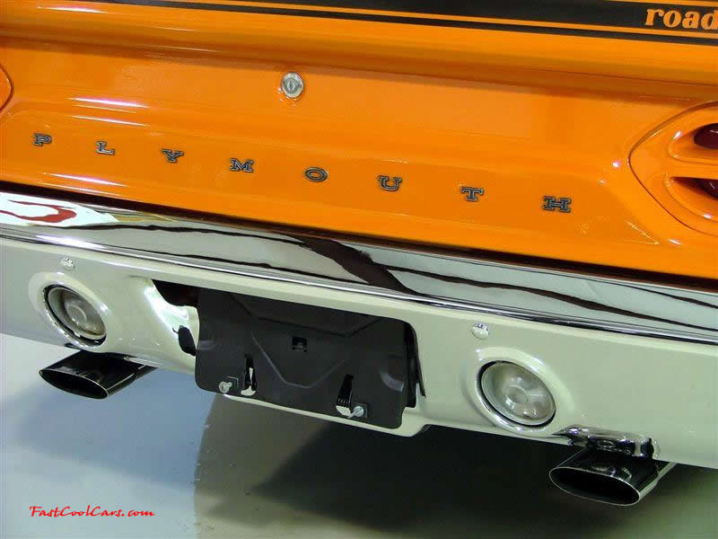 1970 Plymouth Roadrunner 440 6-Pack -Vitamin C Orange - Positive Traction Rear End - High Quality Restoration - Air Grabber Hood - Tic Tock Tach - Beep Beep Horn