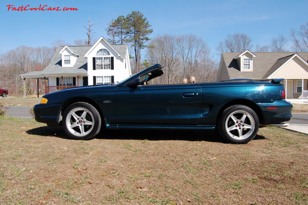 1996 Ford Mustang GT Convertible, first year for the 4.6 V8 SOHC, this one is equipped with the automatic transmission with overdrive. 