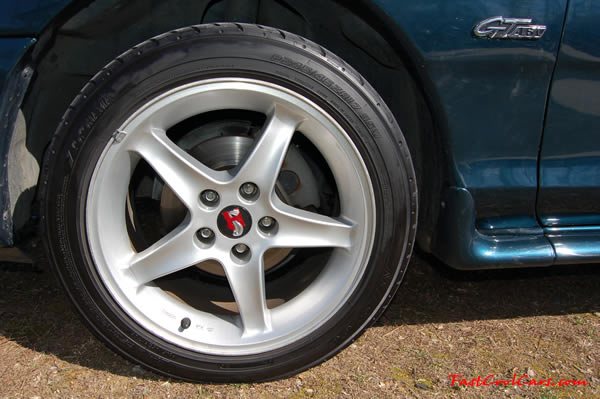 1996 Ford Mustang GT Convertible, first year for the 4.6 V8 SOHC, this one is equipped with the automatic transmission with overdrive. 17 inch Cobra R Wheel 