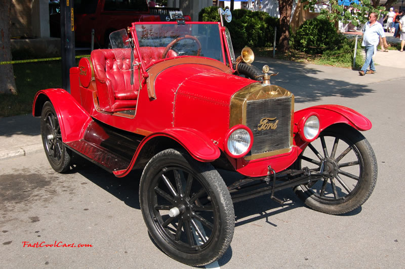 Cleveland Tennessee car shows and events with hot rods, antique cars, muscle cars, famous cars, rare cars, wild cars, fast cars, cool cars, rat rods, supercharged cars, turbo cars, motorcycles, trucks, low riders, chopped rides, new whips, old whips, and much more.