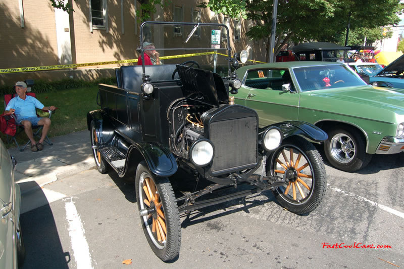 Cleveland Tennessee car shows and events with hot rods, antique cars, muscle cars, famous cars, rare cars, wild cars, fast cars, cool cars, rat rods, supercharged cars, turbo cars, motorcycles, trucks, low riders, chopped rides, new whips, old whips, and much more.