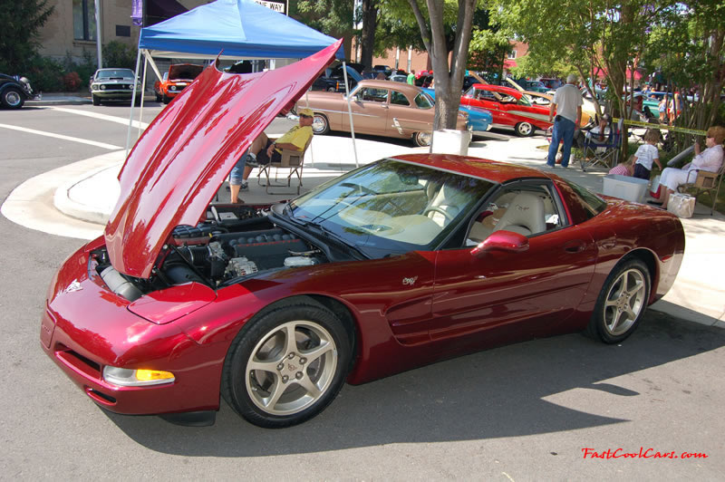 Cleveland Tennessee car shows and events with hot rods, antique cars, muscle cars, famous cars, rare cars, wild cars, fast cars, cool cars, rat rods, supercharged cars, turbo cars, motorcycles, trucks, low riders, chopped rides, new whips, old whips, and much more.