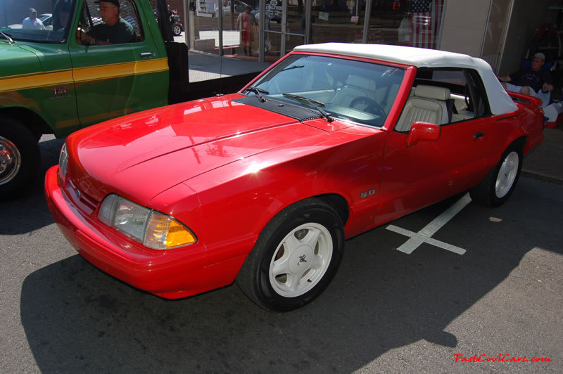 Cleveland Tennessee car shows and events with hot rods, antique cars, muscle cars, famous cars, rare cars, wild cars, fast cars, cool cars, rat rods, supercharged cars, turbo cars, motorcycles, trucks, low riders, chopped rides, new whips, old whips, and much more.