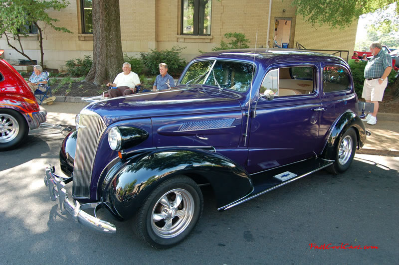 Cleveland Tennessee car shows and events with hot rods, antique cars, muscle cars, famous cars, rare cars, wild cars, fast cars, cool cars, rat rods, supercharged cars, turbo cars, motorcycles, trucks, low riders, chopped rides, new whips, old whips, and much more.