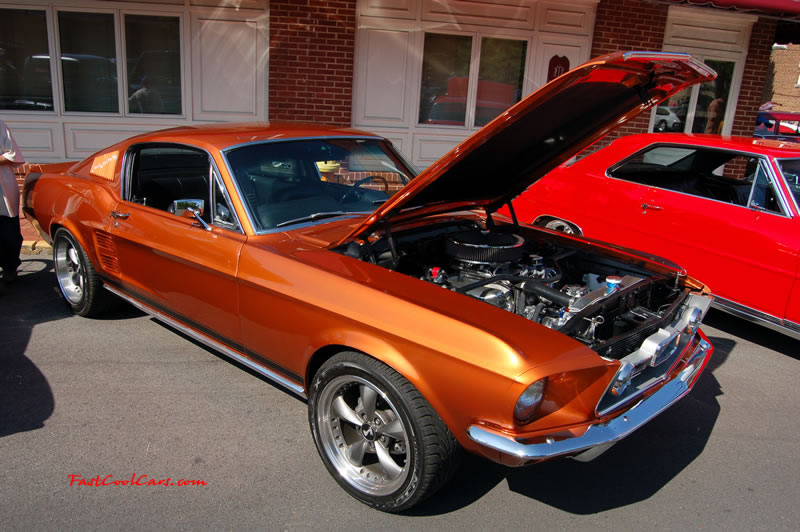 Cleveland Tennessee car shows and events with hot rods, antique cars, muscle cars, famous cars, rare cars, wild cars, fast cars, cool cars, rat rods, supercharged cars, turbo cars, motorcycles, trucks, low riders, chopped rides, new whips, old whips, and much more.